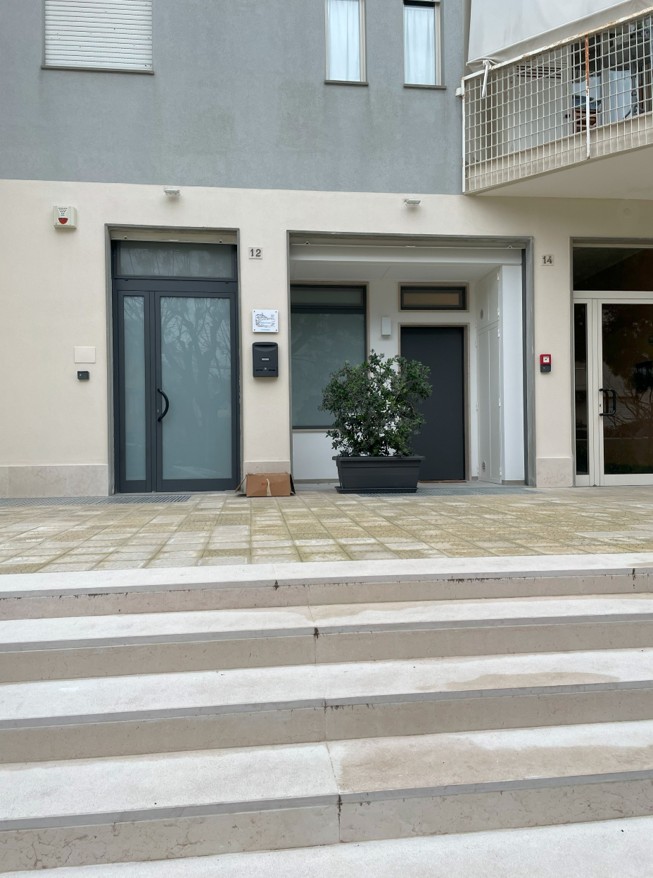 Area ingresso